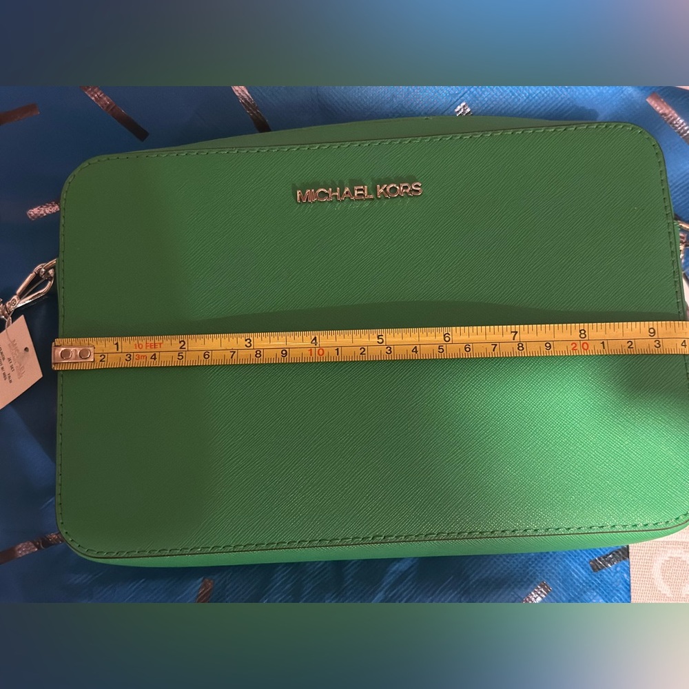 💚 St Patrick’s DAY SALE Michael Michael Kors Jet Set Lg EW Xtra Body Crossbody - Picture 9 of 10